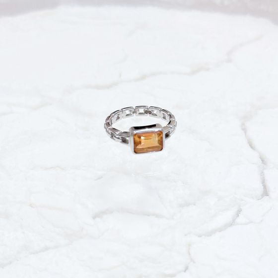 Silver ring with gold quartz 1.725ct