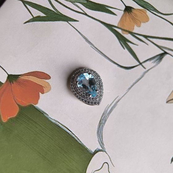 Серебряная подвеска с топазом 2.78ct, фианитами