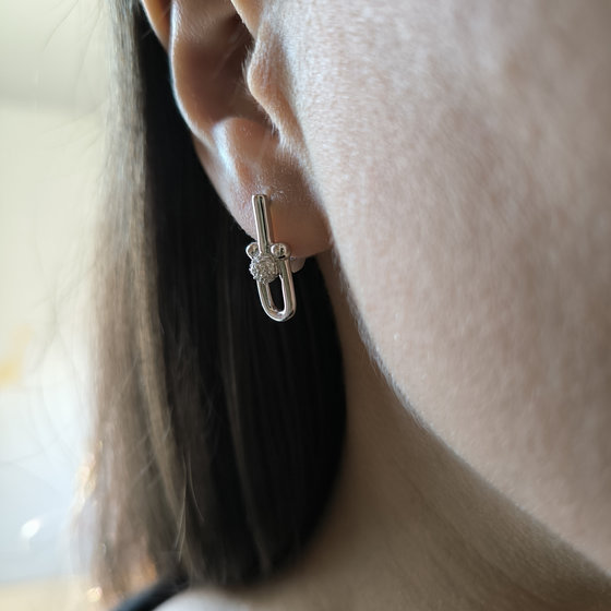 Серебряные серьги с фианитами