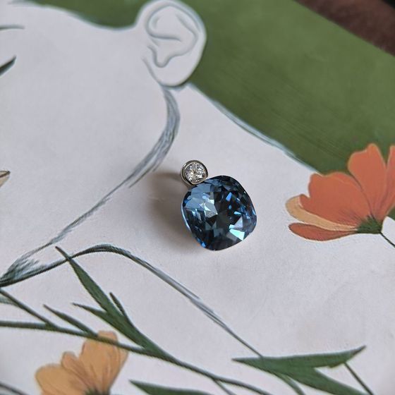 Серебряная подвеска с фианитами