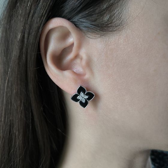 Silver earrings with onyx, fianites