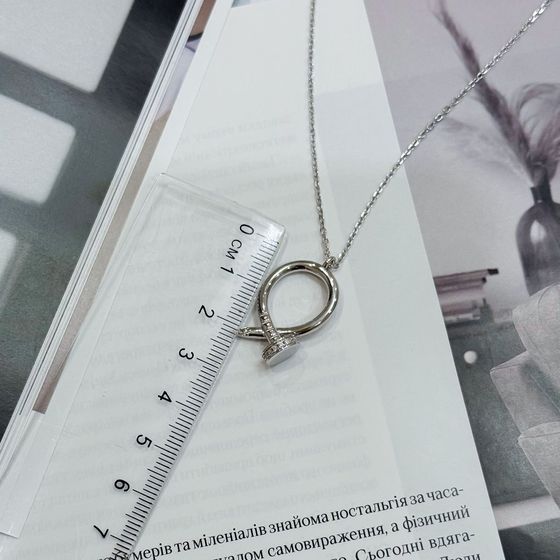 Silver necklace with phianites