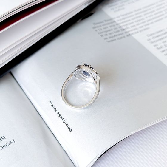 Срібна каблучка з сапфіром 1.729ct, фіанітами
