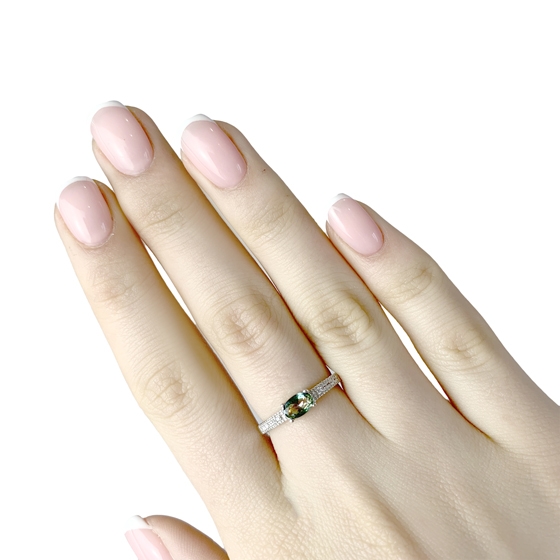 Серебряное кольцо с мистик топазом 0.441ct