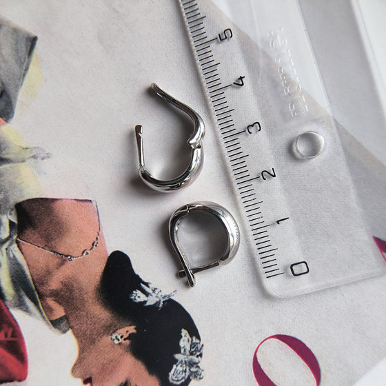 Серебряные серьги без камней