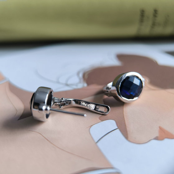 Серебряные серьги с сапфиром nano 4.52ct