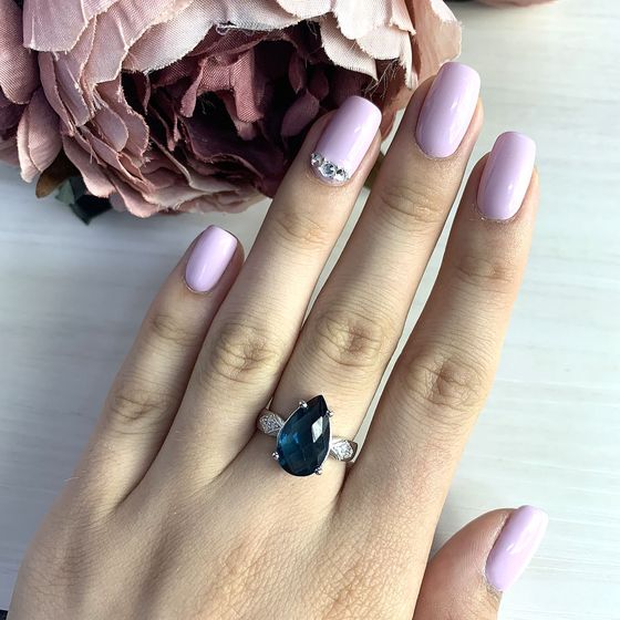 Серебряное кольцо с топазом Лондон Блю