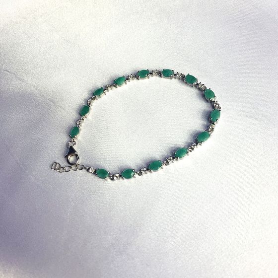 Серебряный браслет с изумрудом 6.66ct