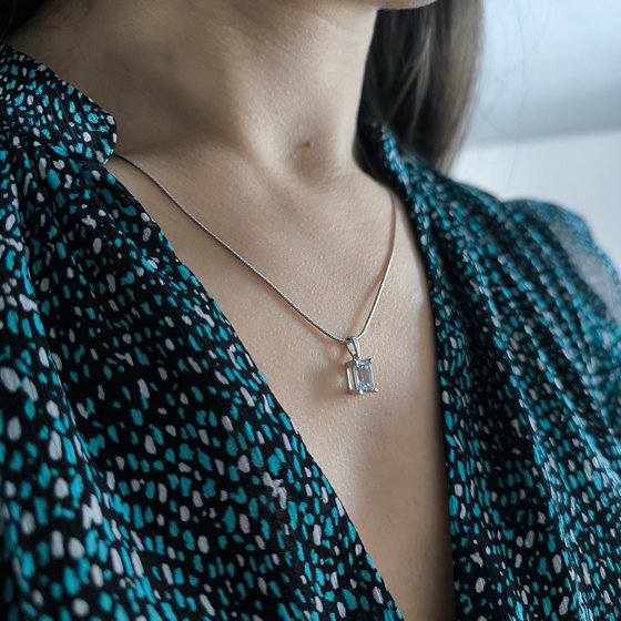 Серебряная подвеска с топазом 1.906ct