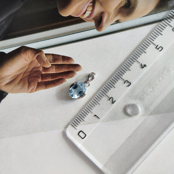 Серебряная подвеска с топазом 1.442ct