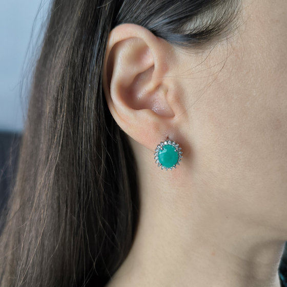 Серебряные серьги с изумрудом 5.635ct, фианитами