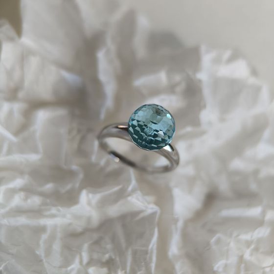 Серебряное кольцо с фианитами