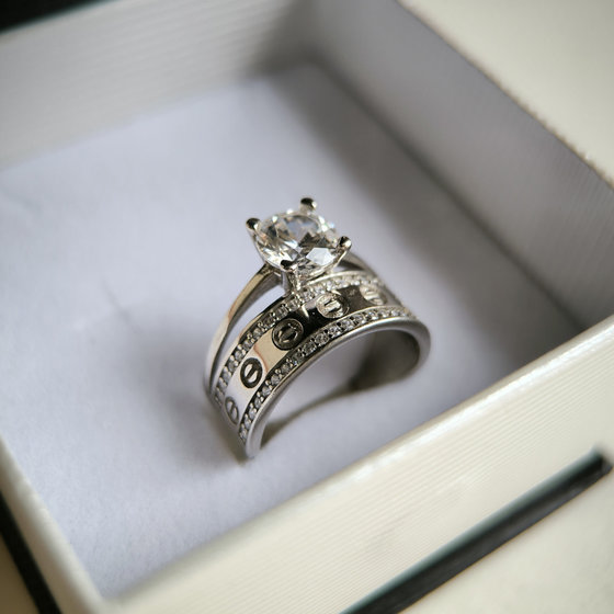 Silver ring with cubic zirconia
