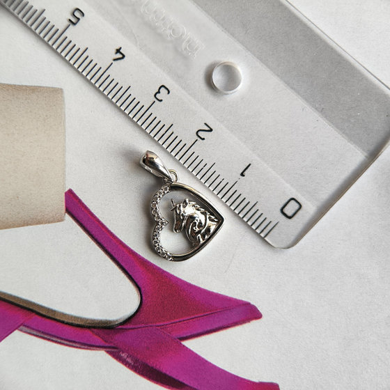 Серебряная подвеска с фианитами