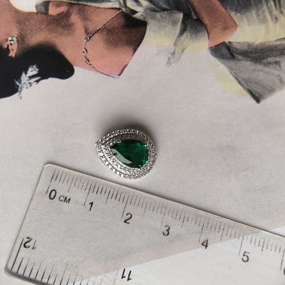 Silver pendant with emerald nano 2.238ct