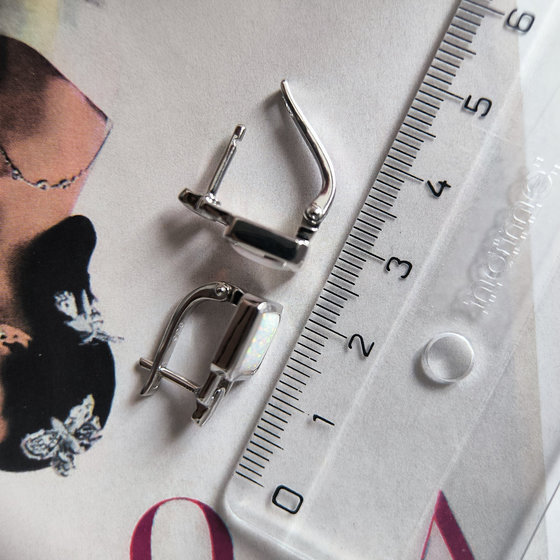 Серебряные серьги с опалом 1ct