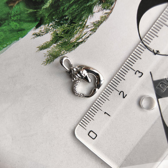 Серебряная подвеска с фианитами