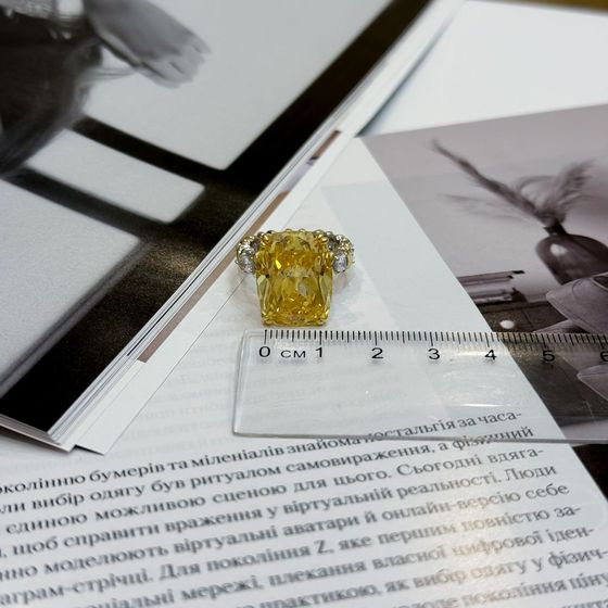 Серебряное кольцо с фианитами