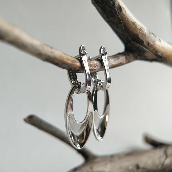 Серебряные серьги с фианитами