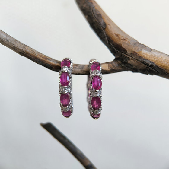 Срібні сережки з рубіном 14.169ct, фіанітами