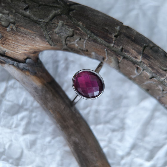 Серебряное кольцо с рубином 3.5ct