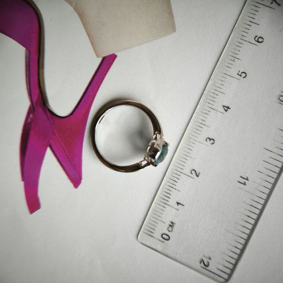 Серебряное кольцо с топазом Лондон Блю 0.817ct