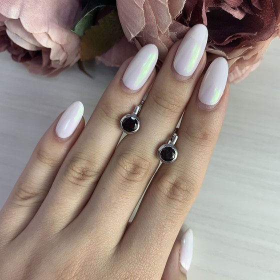 Серебряные серьги с гранатом 1.974ct