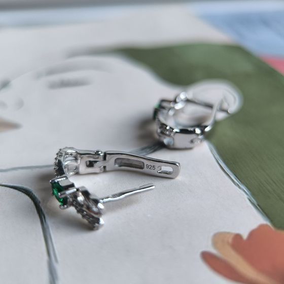 Silver earrings with emerald nano 0.638ct