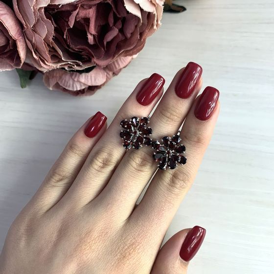 Серебряные серьги с гранатом 10.083ct