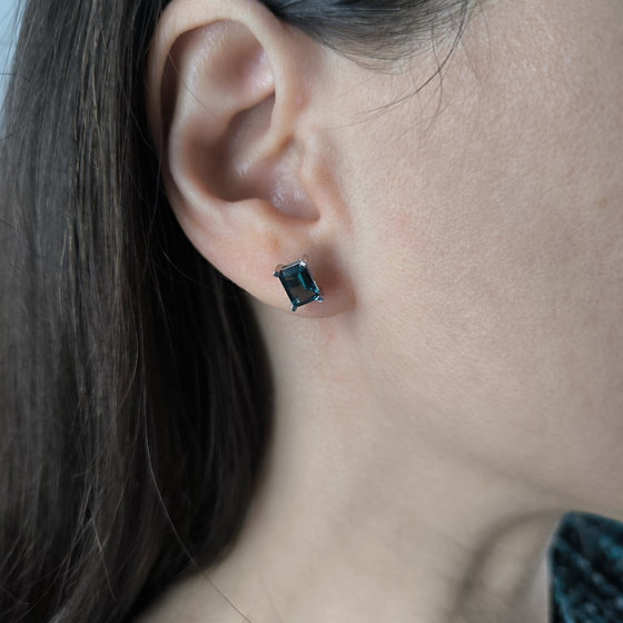 Серебряные серьги с топазом Лондон Блю 1.57ct