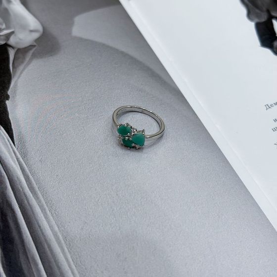 Silver ring with emerald, fianites