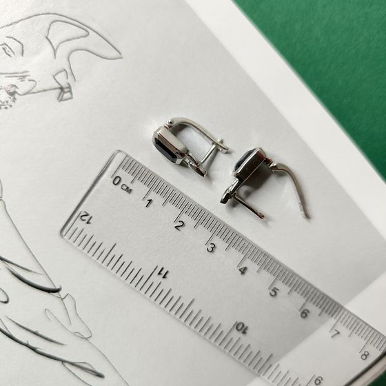 Срібні сережки з сапфіром 3,667 карата