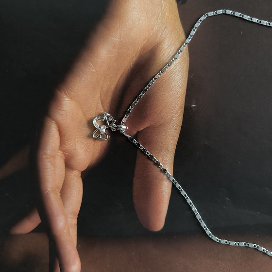 Серебряная подвеска с фианитами