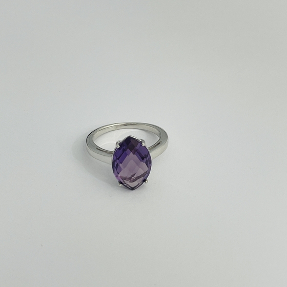 Серебряное кольцо с александритом 7.37ct