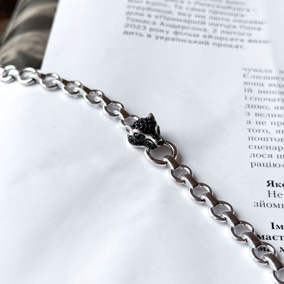 Silver bracelet with phianites