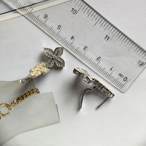 Silver Earrings with Fianites