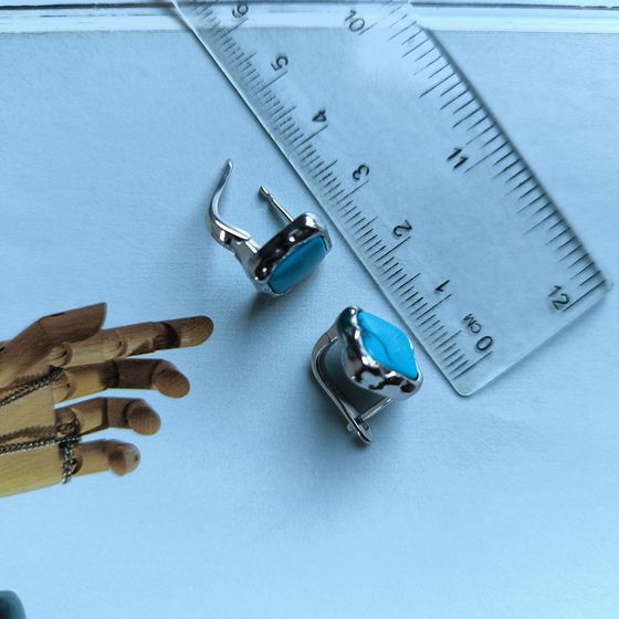 Silver earrings with turquoise