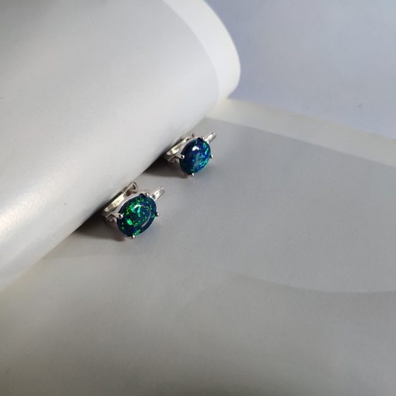 Серебряные серьги с опалом