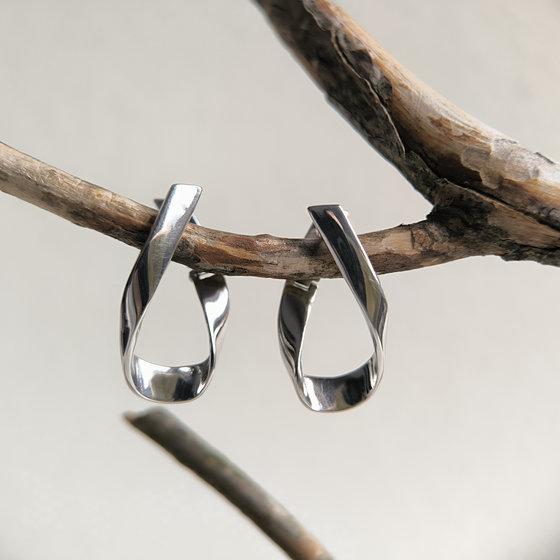 Серебряные серьги без камней