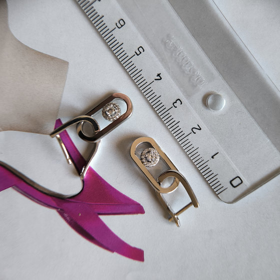 Серебряные серьги с фианитами