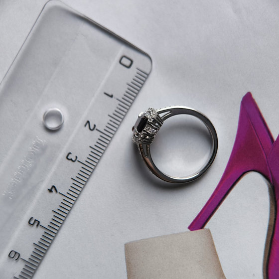 Серебряное кольцо с гранатом 2.139ct