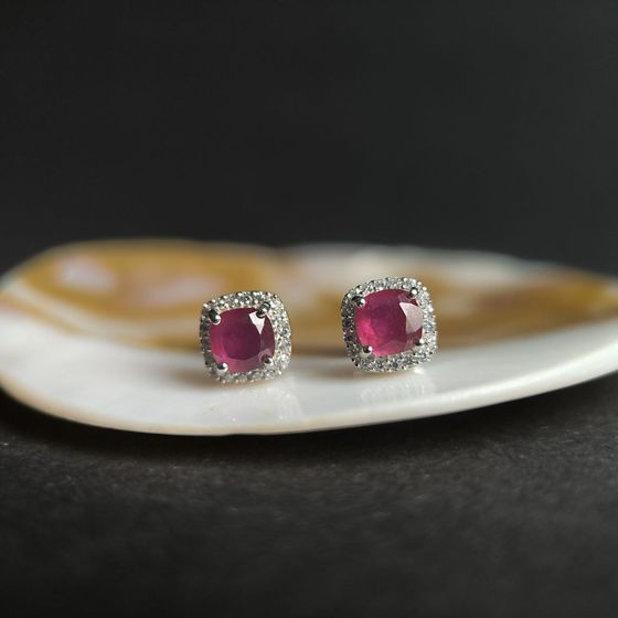 Sterling silver earrings with 1.655ct ruby, fianites