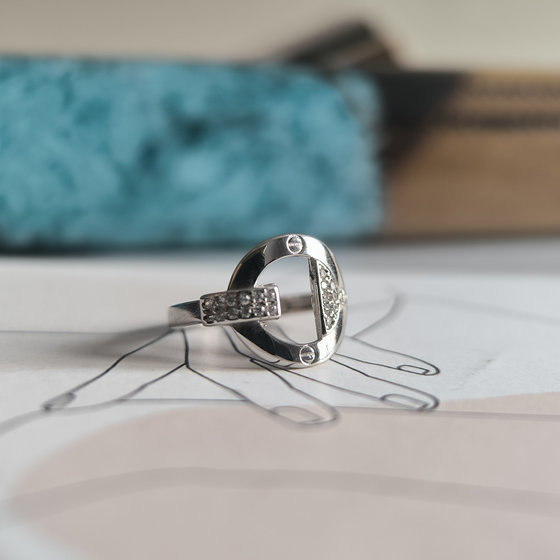 Серебряное кольцо с фианитами 0.26ct