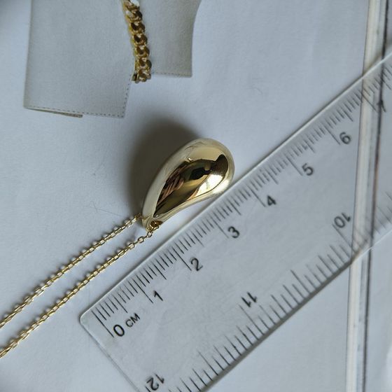 Silver necklace without stones
