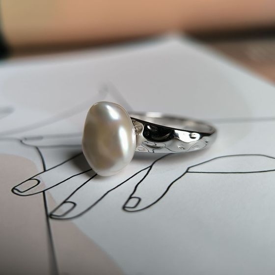 Silver ring with baroque pearls