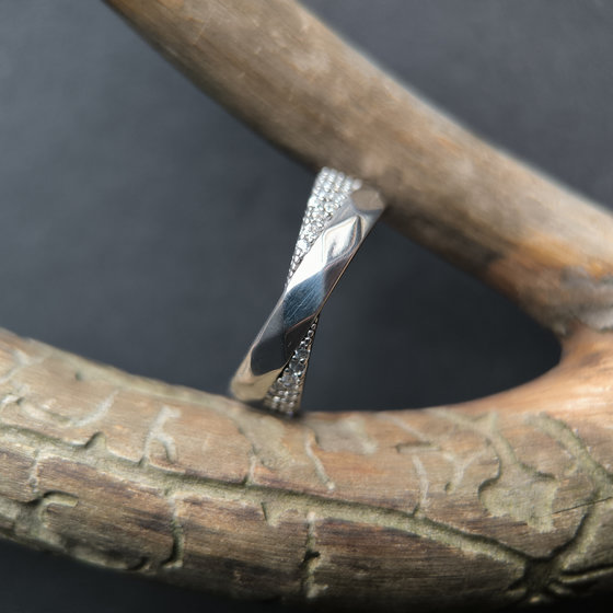 Silver ring with cubic zirconia
