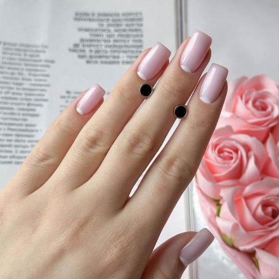 Silver earrings with onyx