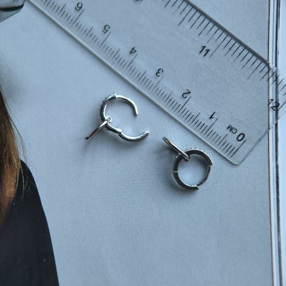 Серебряные серьги с фианитами