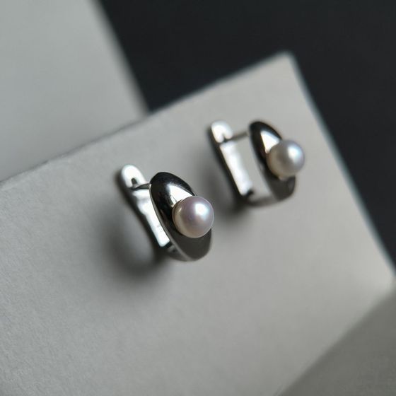 Серебряные серьги с жемчугом