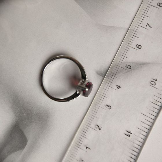 Silver ring with a 3.12 ct nano garnet